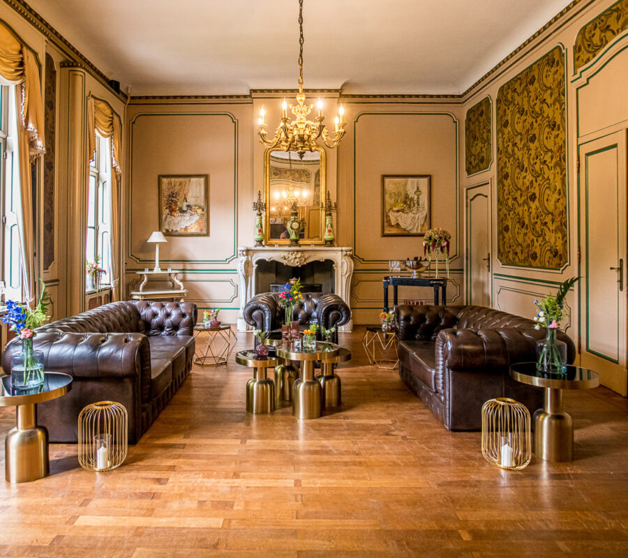 Kiev zetel donkerbruin en salontafels